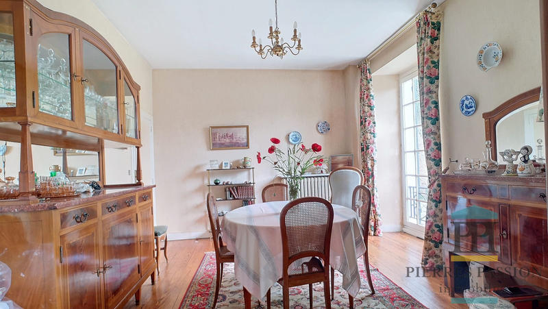 Maison - 163 m² - 6 pièces