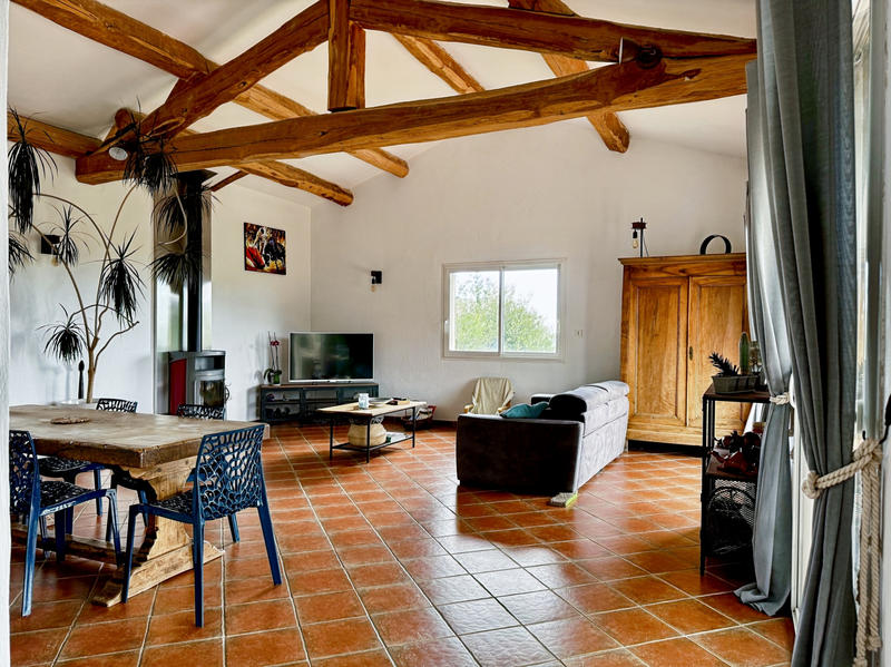 Maison - 208 m² - 6 pièces