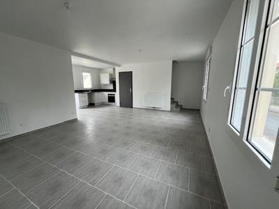 Maison - 86 m² - 4 pièces