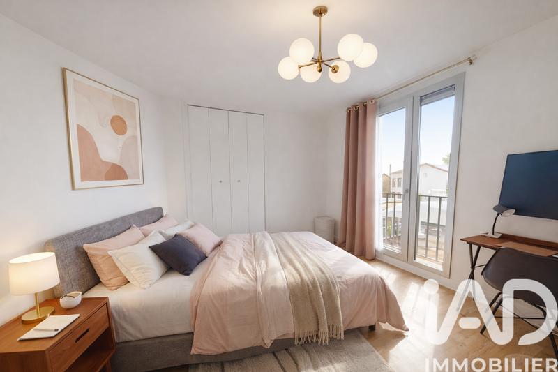 Appartement - 91 m² - 7 pièces