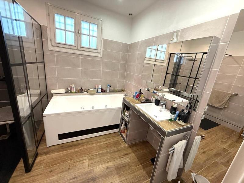 Maison - 190 m² - 6 pièces