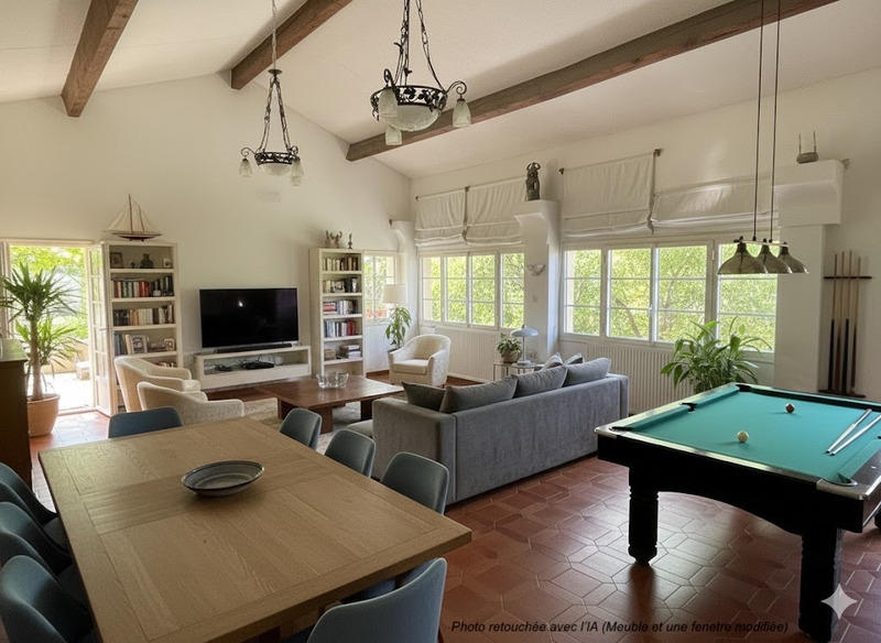 Maison - 205 m² - 7 pièces