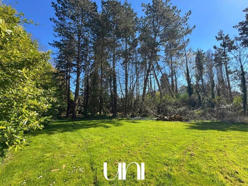 Maison - 318 m² - 8 pièces