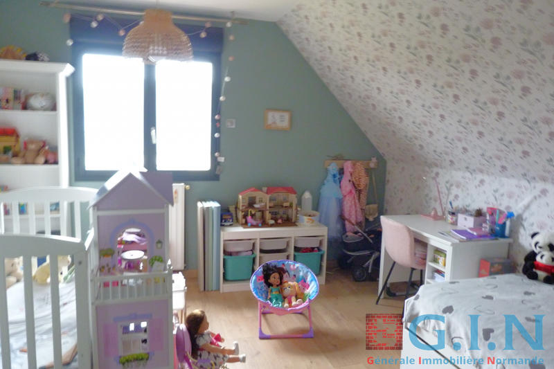 Maison - 213 m² - 10 pièces