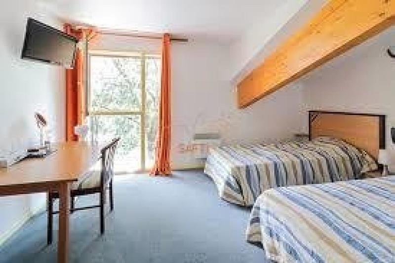 Local commercial - 558 m² - 15 pièces