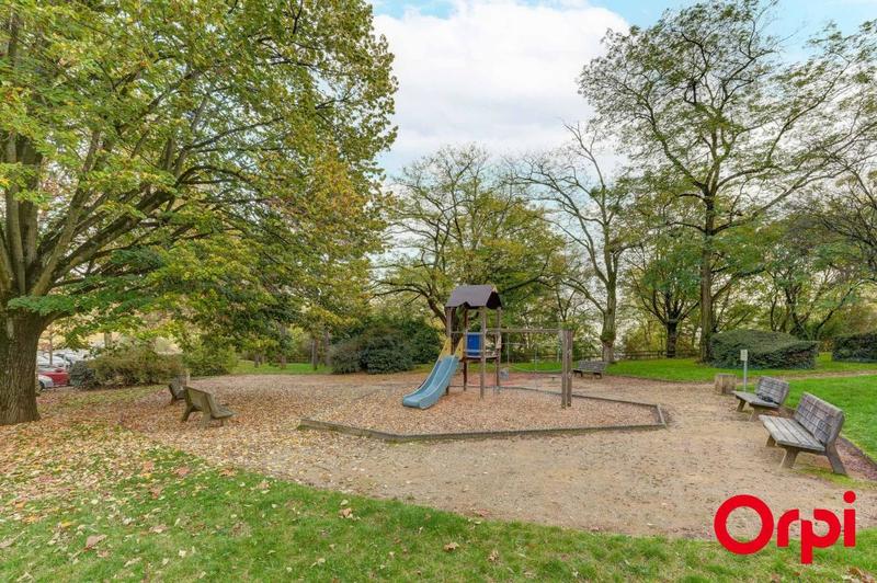 Appartement - 81 m² - 3 pièces