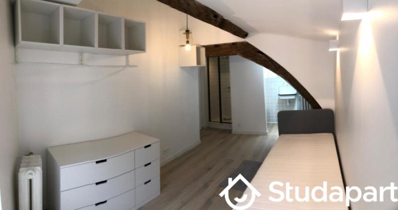 Chambre - 14 m² - 1 pièce