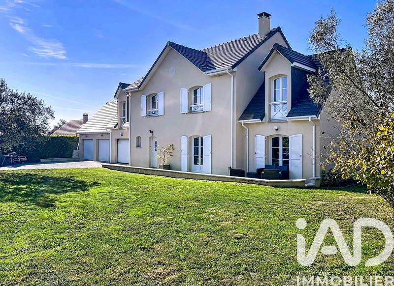 Maison - 202 m² - 8 pièces