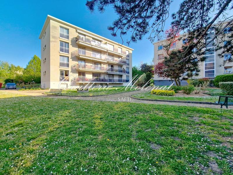 Appartement - 117 m² - 5 pièces