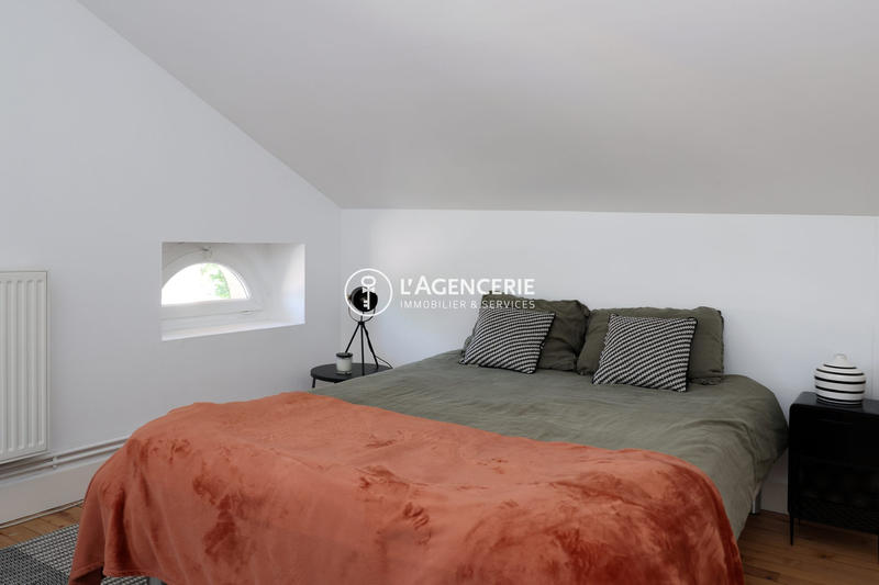 Maison - 196 m² - 8 pièces