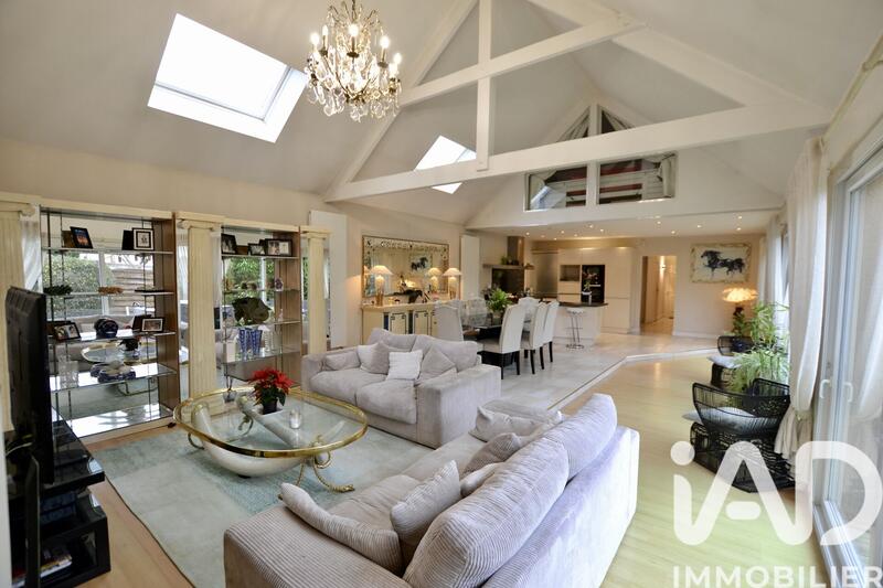 Maison de maîtres - 181 m² - 8 pièces