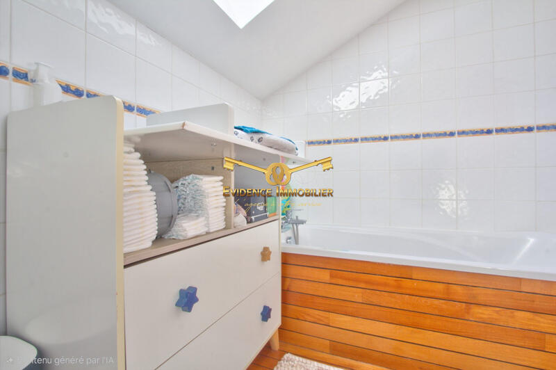 Maison - 98 m² - 5 pièces