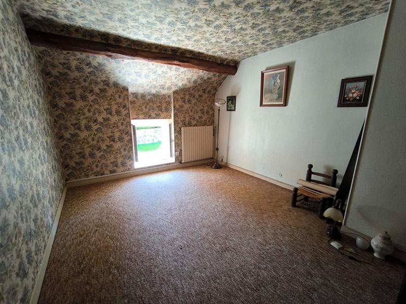 Maison - 225 m² - 7 pièces