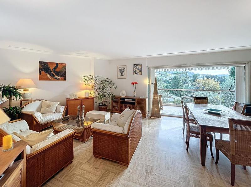 Appartement - 101 m² - 3 pièces