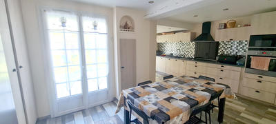 Maison - 130 m² - 6 pièces