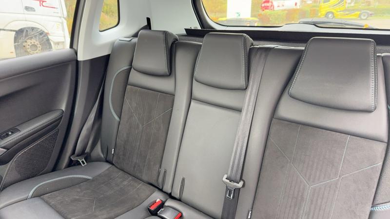 Peugeot 2008 1.6 BlueHDi 120 Crossway