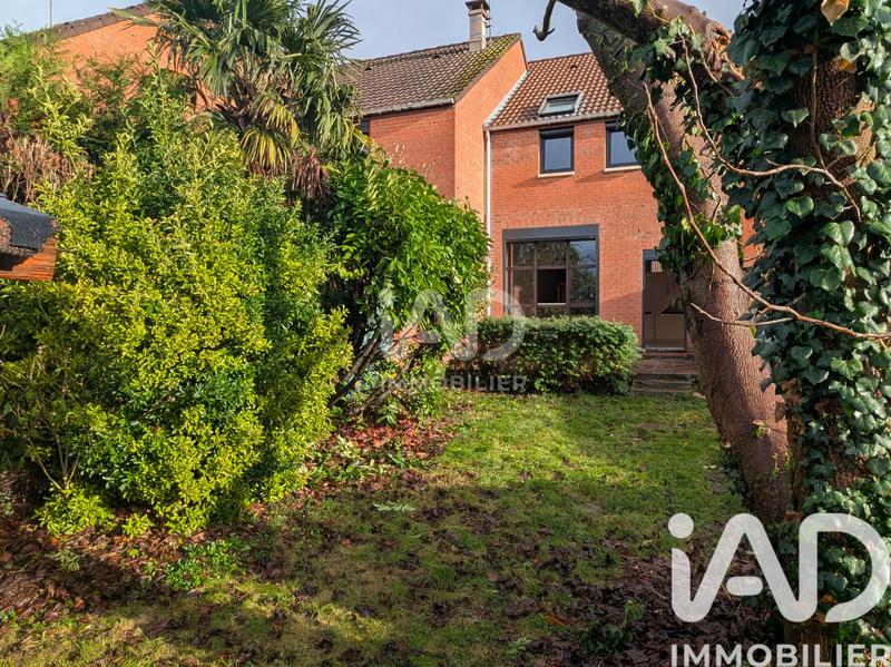 Maison - 93 m² - 4 pièces