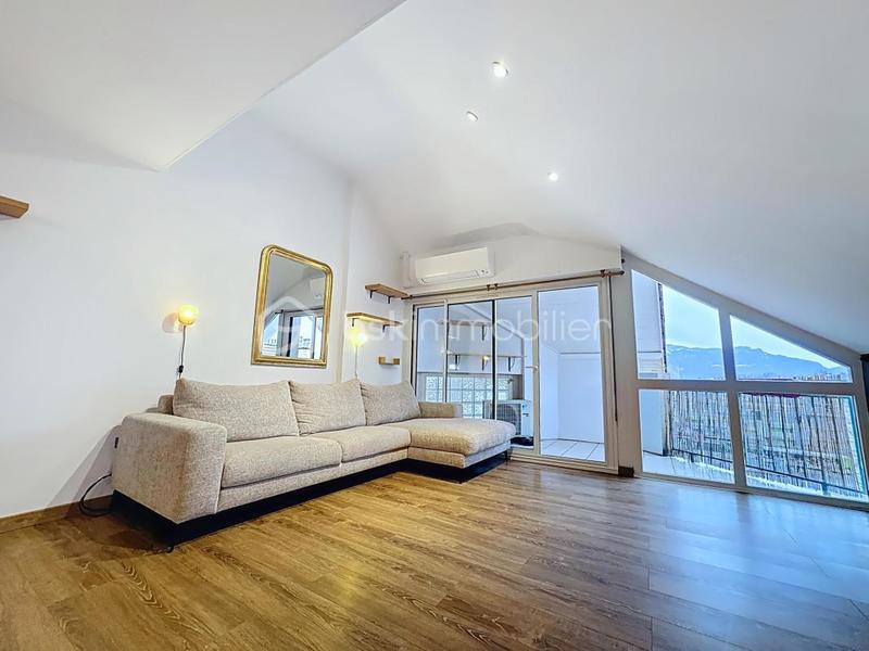 Appartement - 57 m² - 2 pièces