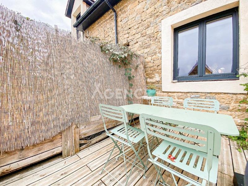 Maison - 318 m² - 17 pièces