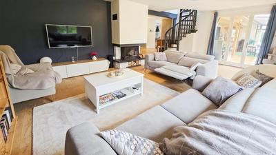 Maison - 170 m² - 5 pièces