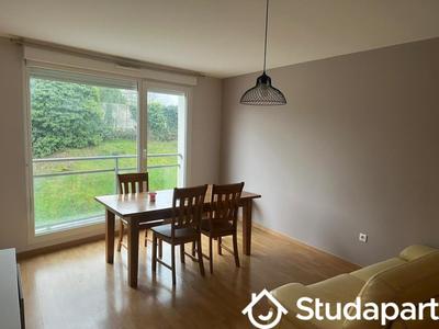 Chambre - 12 m² - 1 pièce