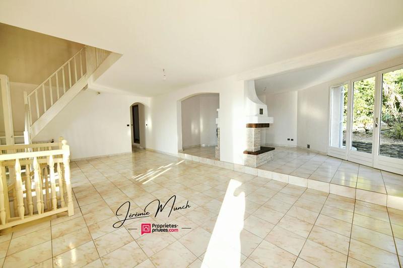 Villa - 285 m² - 7 pièces
