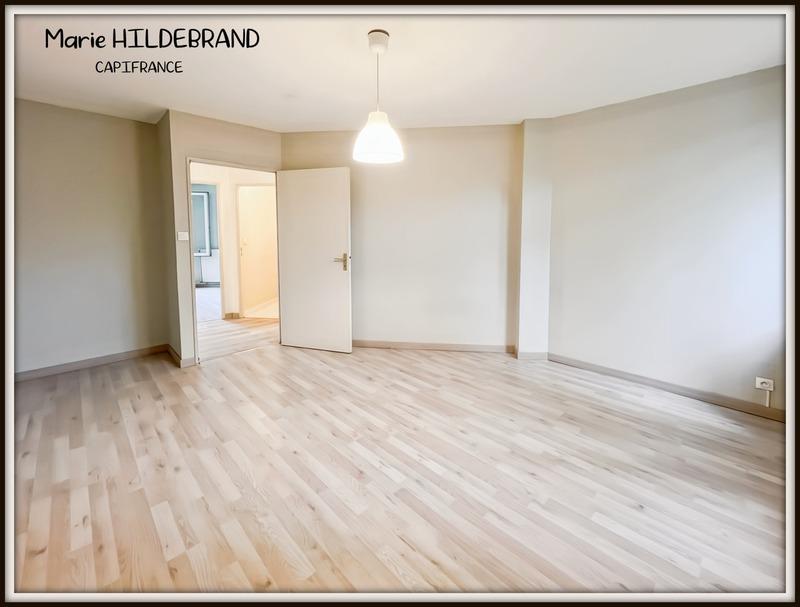 Appartement - 100 m² - 5 pièces