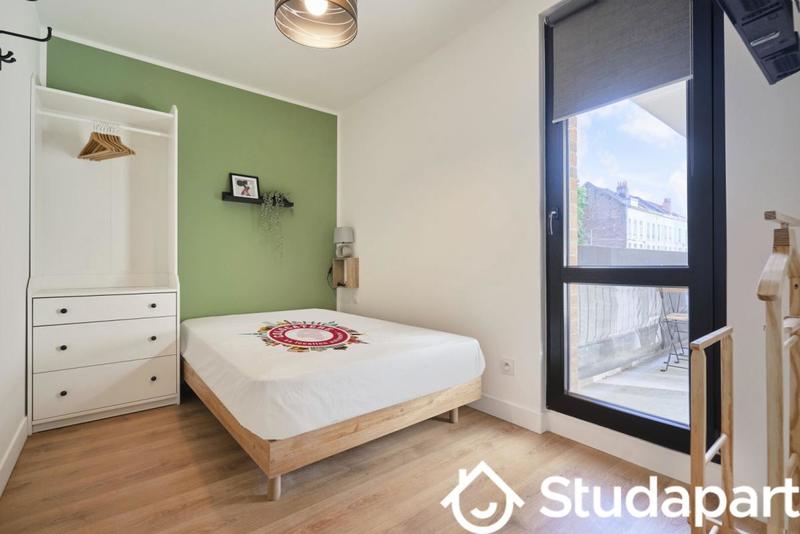 Chambre - 13 m² - 1 pièce