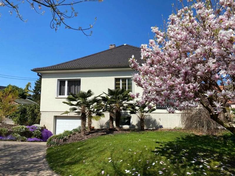 Maison - 204 m² - 7 pièces