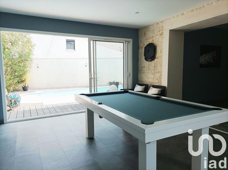 Maison - 265 m² - 9 pièces