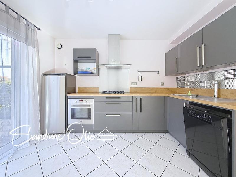 Maison - 100 m² - 5 pièces