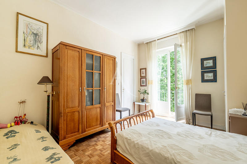 Appartement - 149 m² - 6 pièces