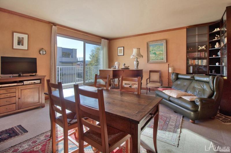 Appartement - 90 m² - 4 pièces