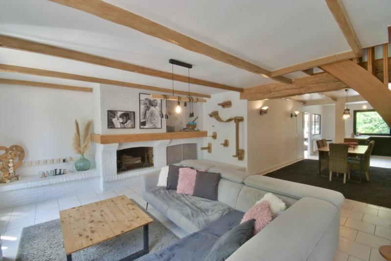 Maison - 282 m² - 7 pièces