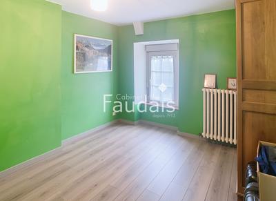 Maison - 95 m² - 5 pièces