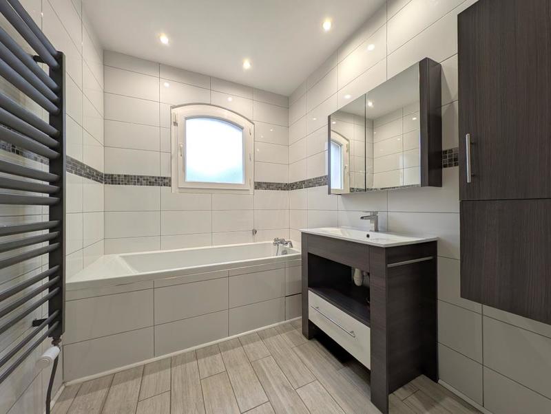 Villa - 160 m² - 5 pièces