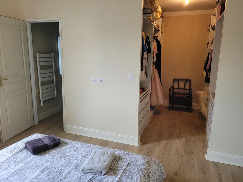 Maison - 240 m² - 6 pièces