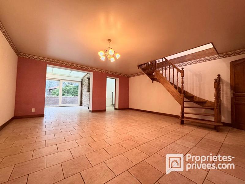 Maison - 253 m² - 9 pièces