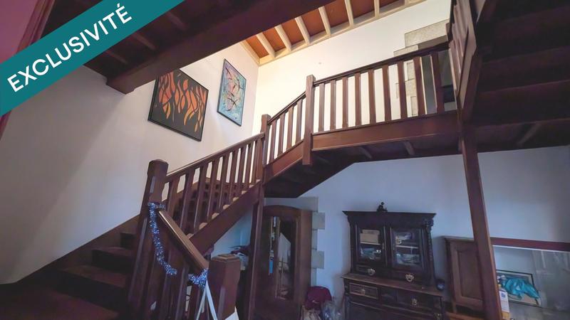 Maison - 204 m² - 9 pièces