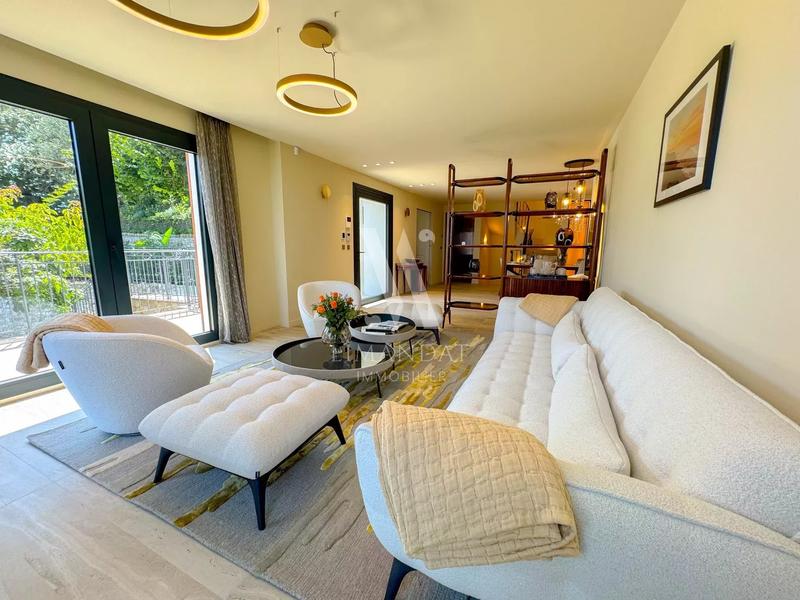 Maison - 190 m² - 5 pièces