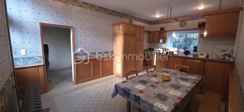 Corps de ferme - 201 m² - 8 pièces