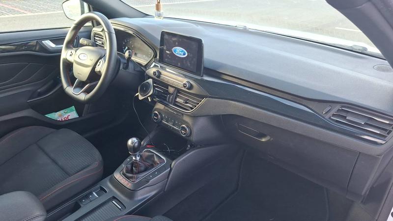 Ford Focus 1.0 Ecoboost 125 St-Line - Première main