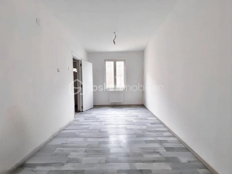 Immeuble - 111 m² - 8 pièces