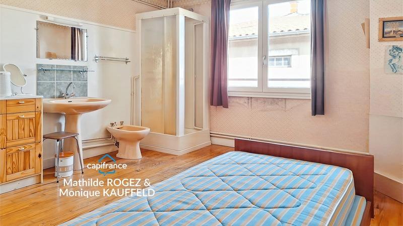 Maison de village - 280 m² - 12 pièces