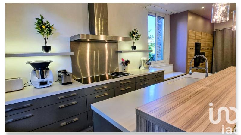 Maison de maîtres - 435 m² - 12 pièces