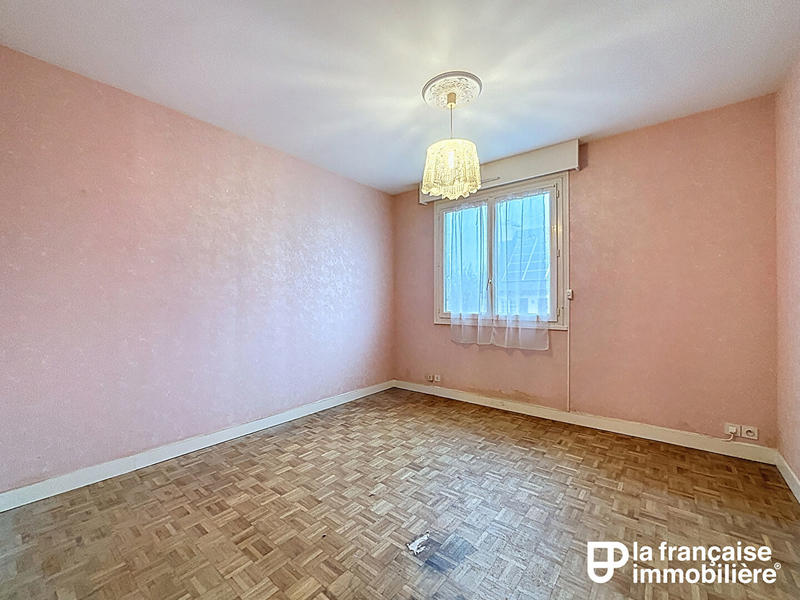 Maison - 111 m² - 6 pièces