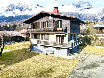 Maison - 141 m² - 7 pièces