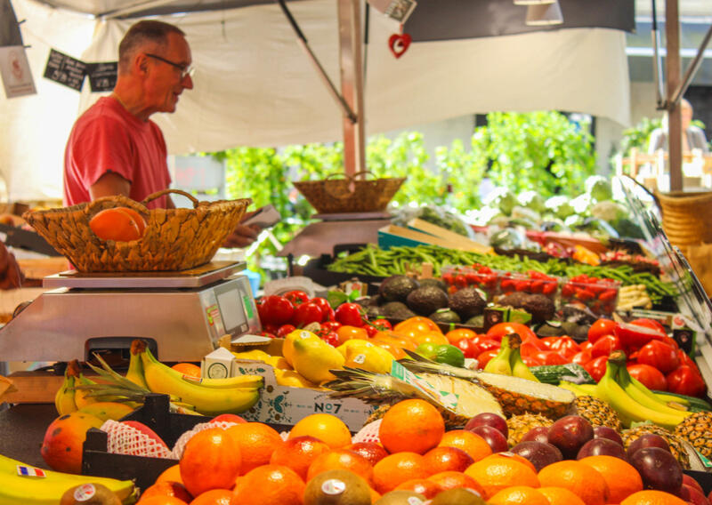 Marché du vendredi à Ribérac