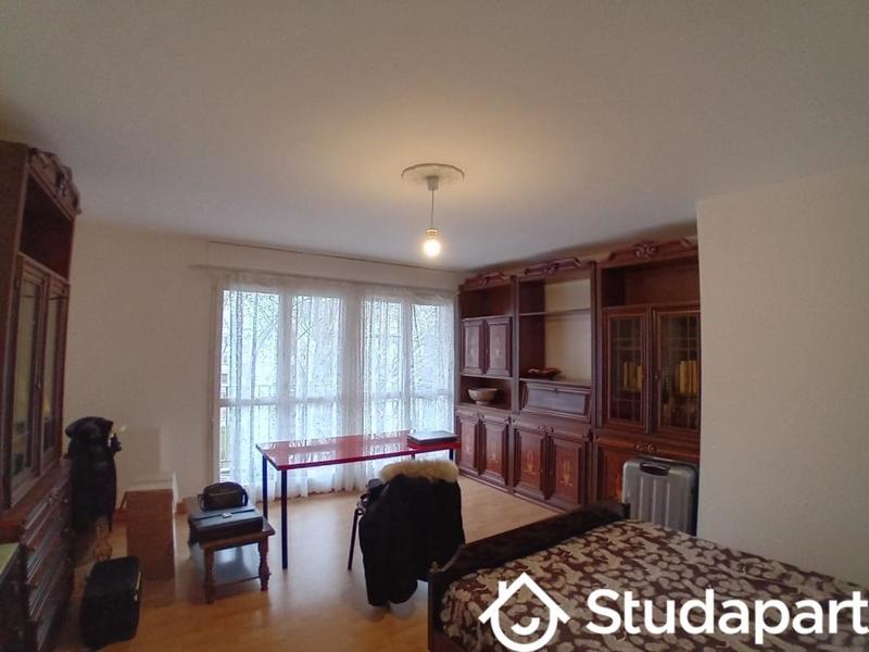 Chambre - 12 m² - 1 pièce