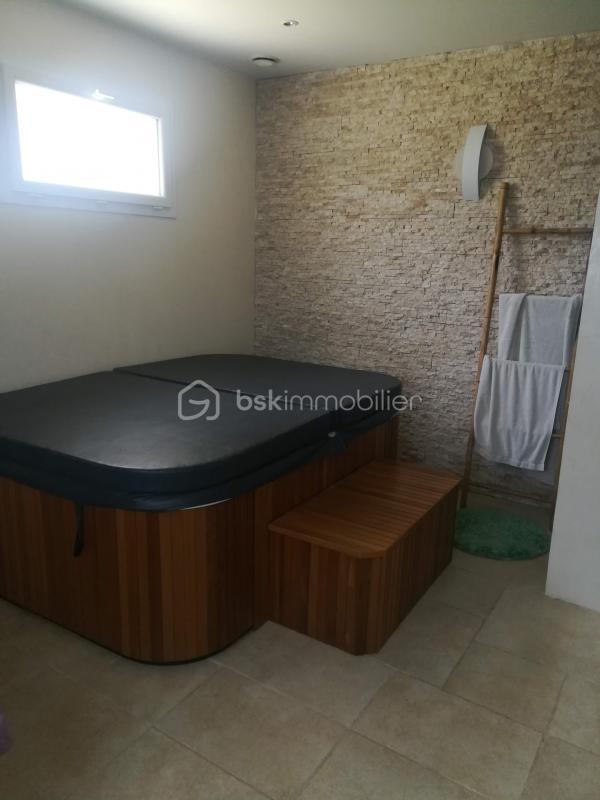 Maison traditionnelle - 136 m² - 5 pièces